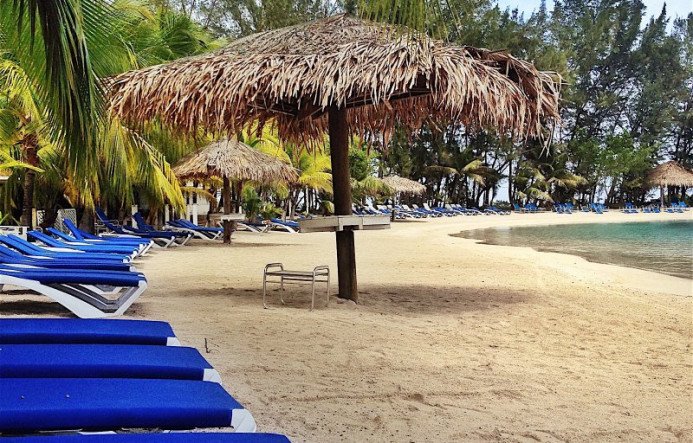 Fantasy Island Resort Day Pass - Imagen 3